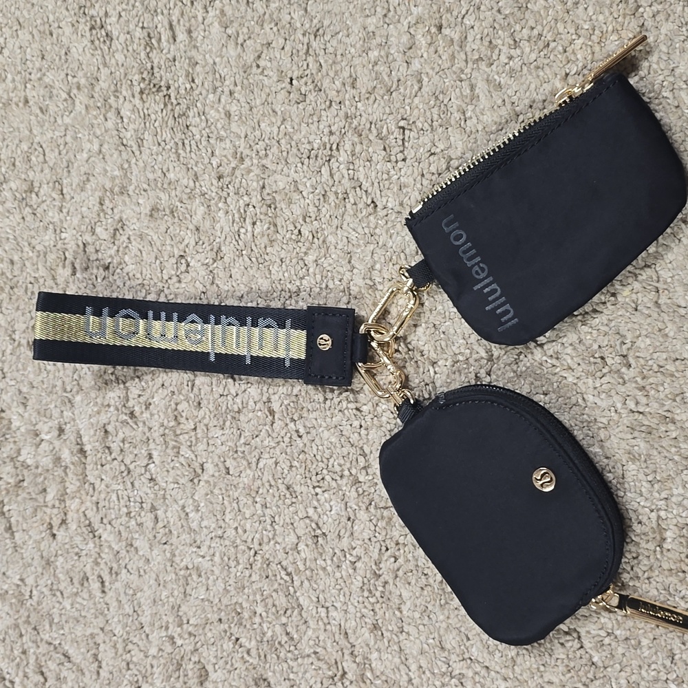Lululemon Dual Pouch Wristlet Blk/Gold NWOT - Picture 4 of 4